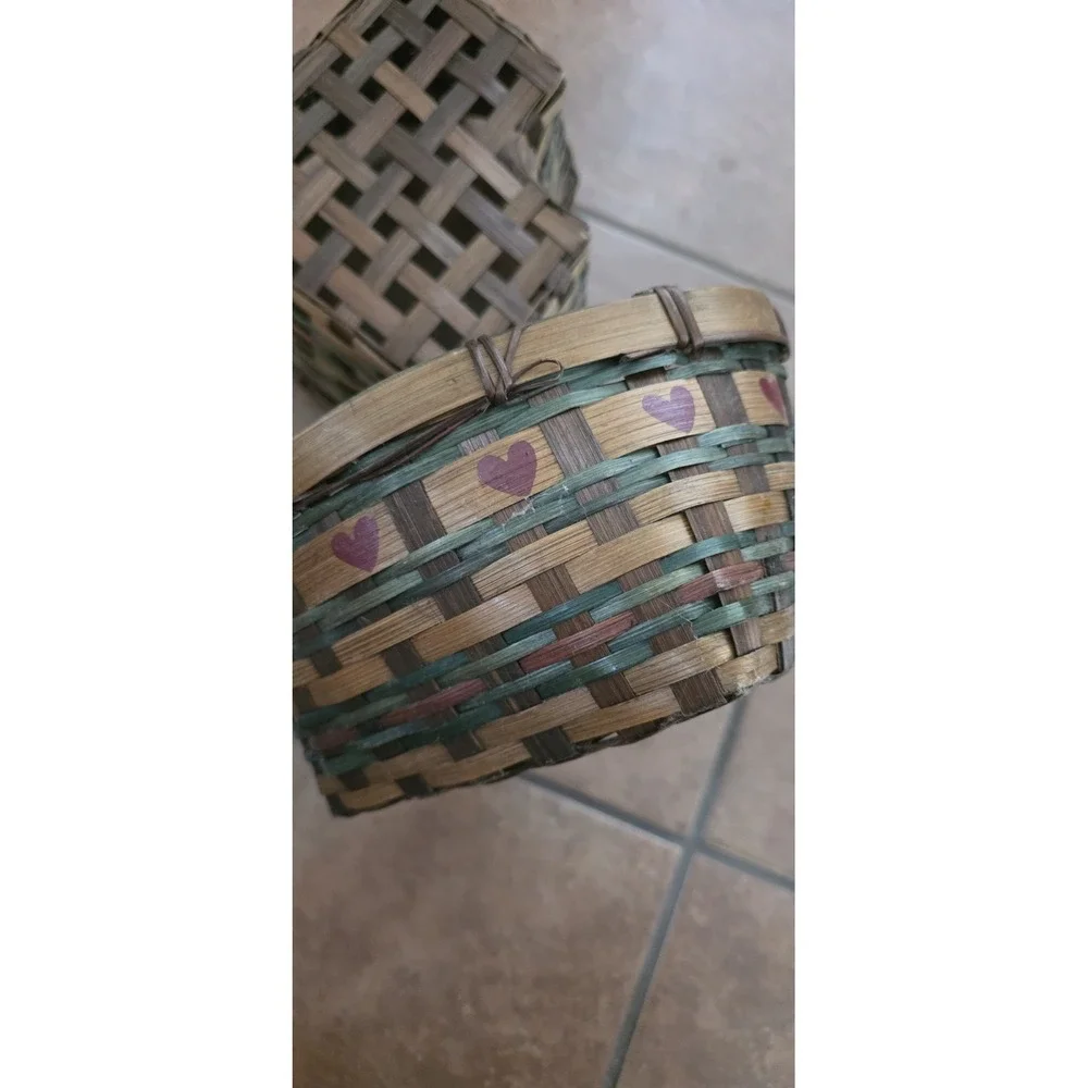 Vintage Heart Shaped Baskets Wood Metal Handle 2pc Woven Weaved Cottage‎